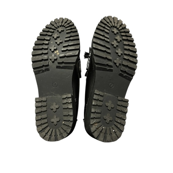 Seven7 Black & White Lug Platform Loafer - Picture 5 of 6